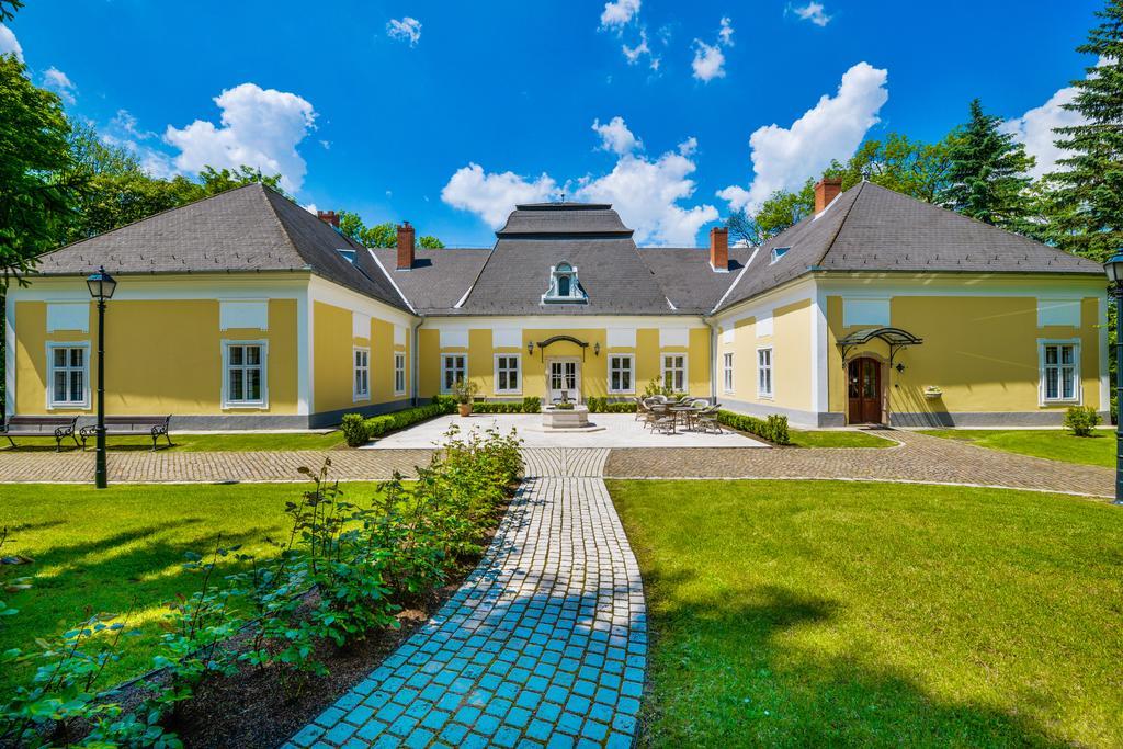 Отель Pronay-Kastely Alsopeteny Экстерьер фото